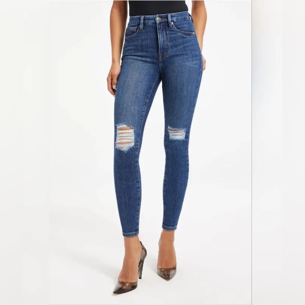 GOOD AMERICAN Good Waist Crop Jeans.
